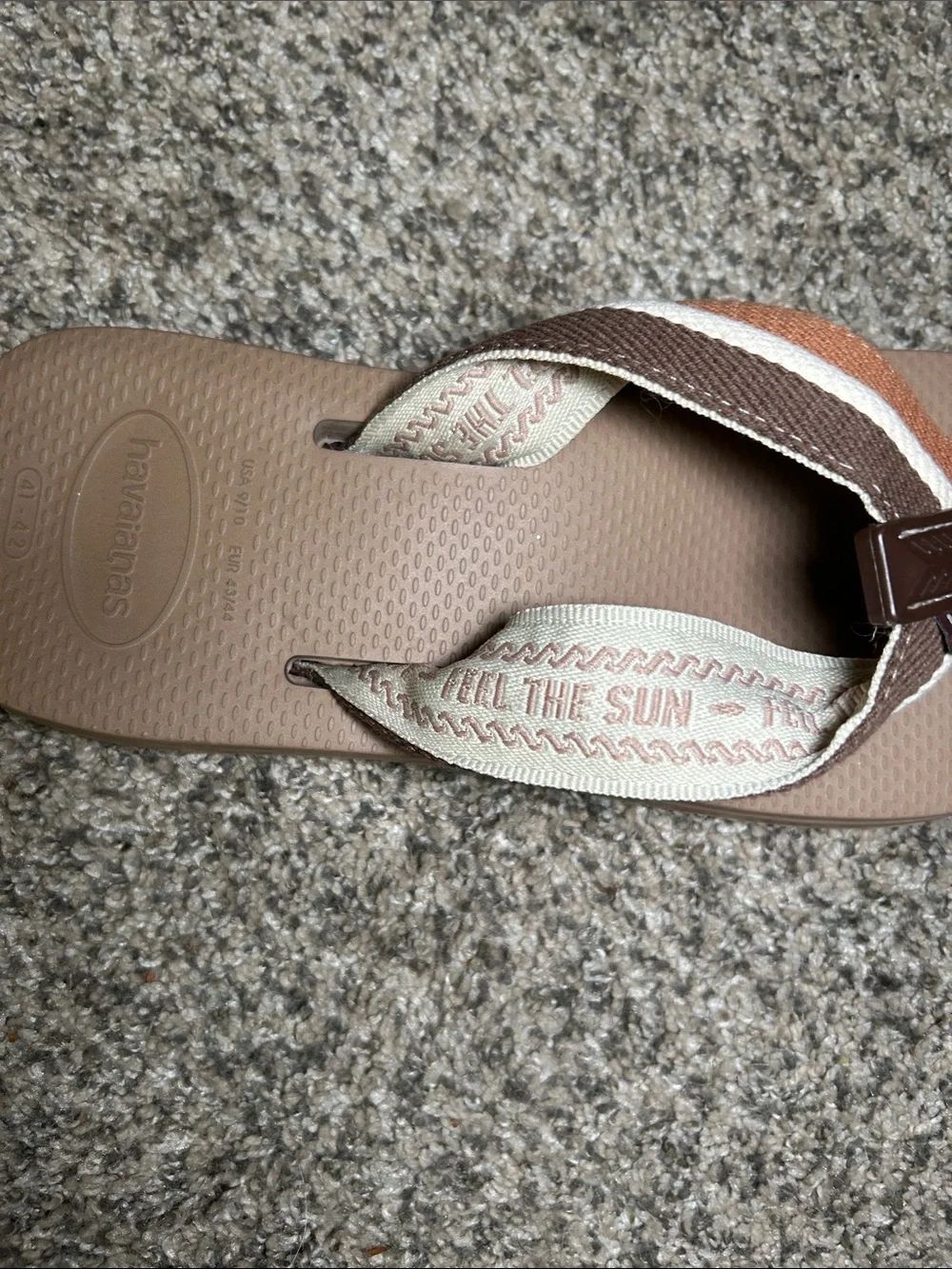 Havaianas Men’s Urban Way flip flops, durable rubber and woven fabric straps